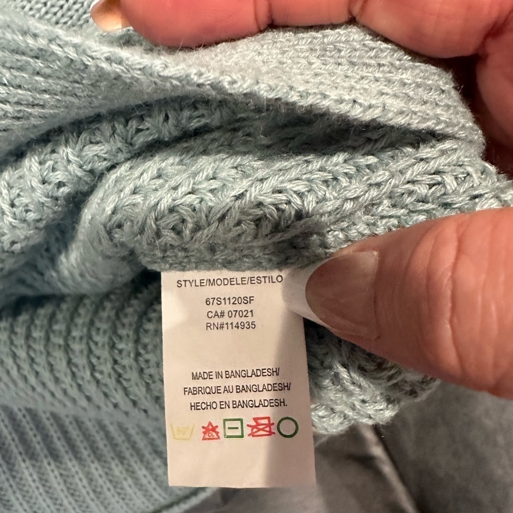 RD Style Sea Foam Sweater Size M - Picture 6 of 9